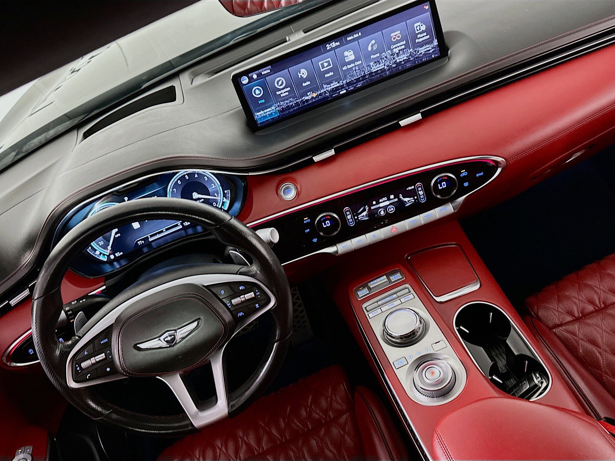 Used 2023 Genesis GV70 3.5T Sport w/ Sport Prestige Package image 19