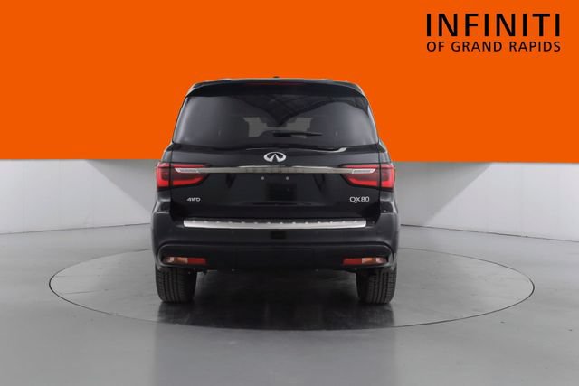 Used 2024 INFINITI QX80 Sensory AWD/4WD image 6