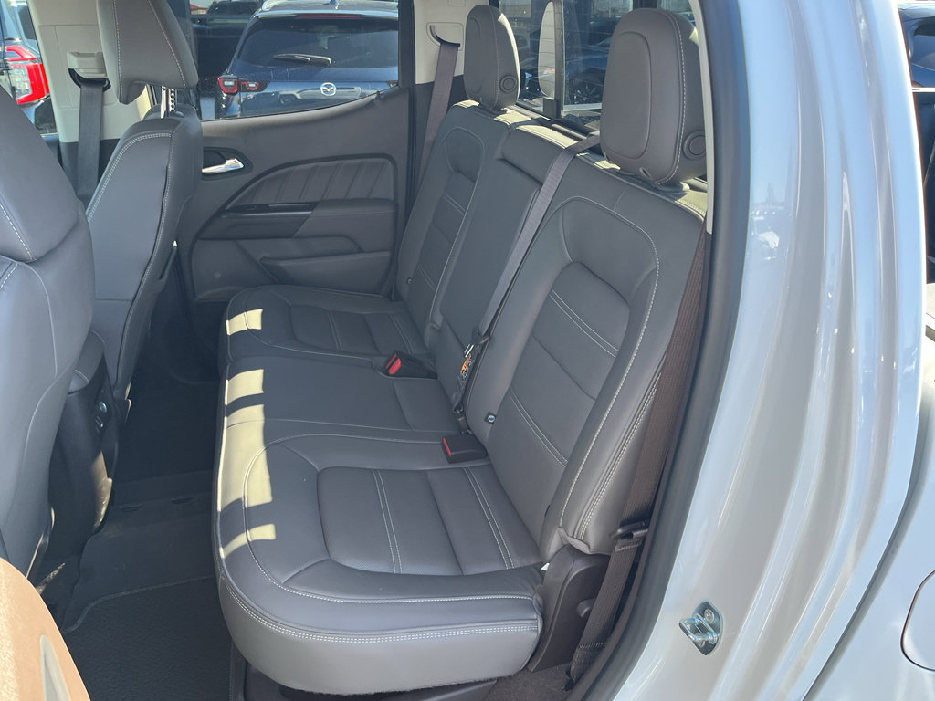 Used 2022 GMC Canyon Denali image 32