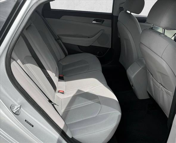 Used 2019 Hyundai Sonata SE FWD image 18