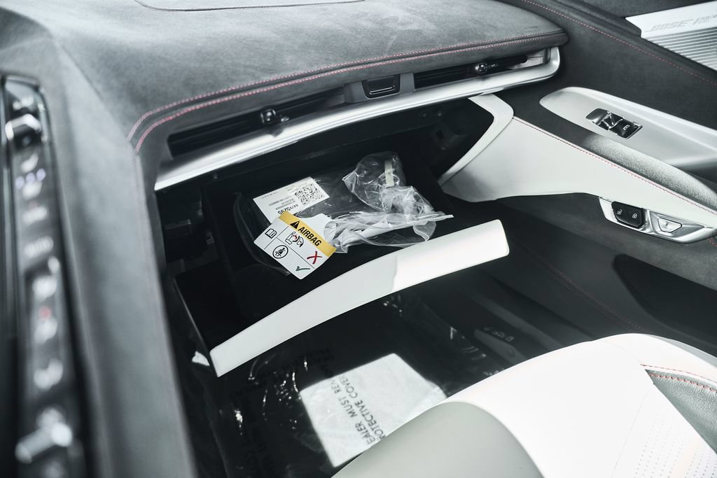 Used 2023 Chevrolet Corvette Z06 RWD image 35