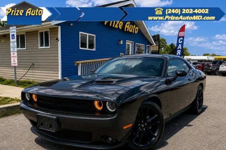 Used 2017 Dodge Challenger SXT w/ Blacktop Package RWD image 49