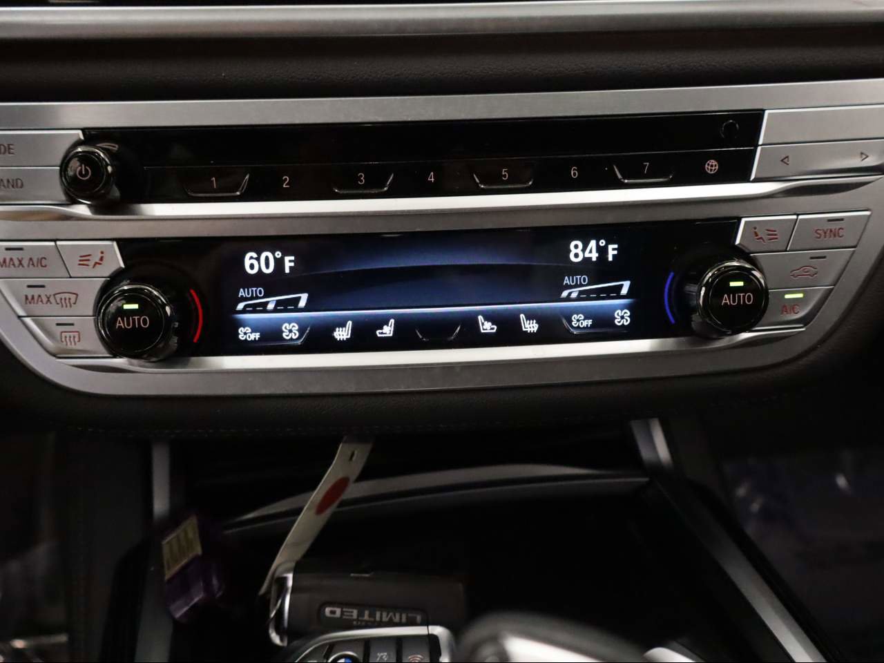 Used 2022 BMW 750i xDrive w/ Executive Package image 11