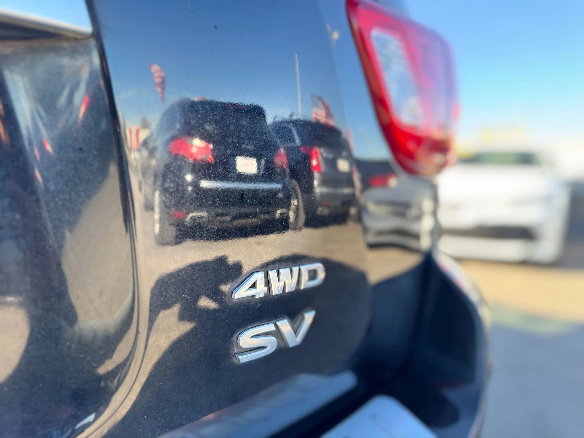 Used 2017 Nissan Pathfinder SV image 36