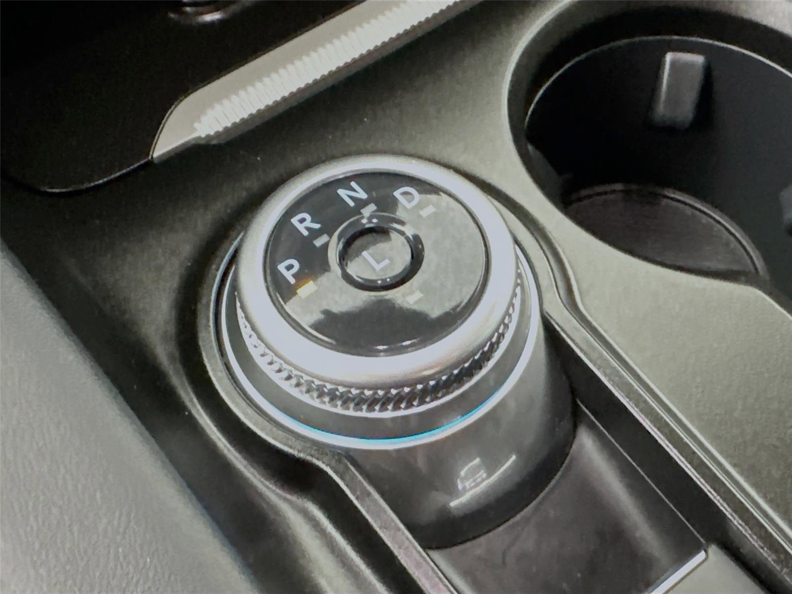 Used 2025 Ford Explorer ST-Line w/ ST-Line Street Pack image 18