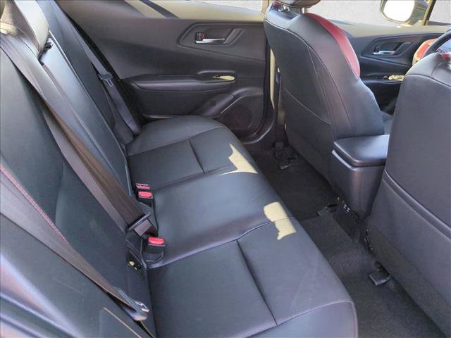 Certified 2025 Toyota Prius Plug-In Hybrid FWD image 19