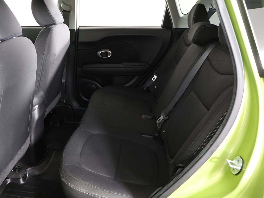 Used 2015 Kia Soul FWD image 29