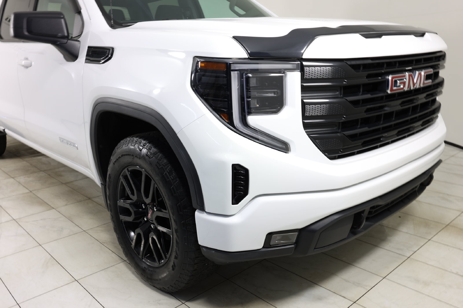 Used 2023 GMC Sierra 1500 Elevation AWD/4WD image 37