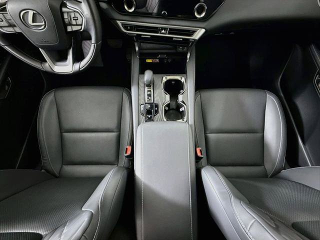 Certified 2026 Lexus RX 350 Premium w/ Accessory Package (2T) FWD image 16