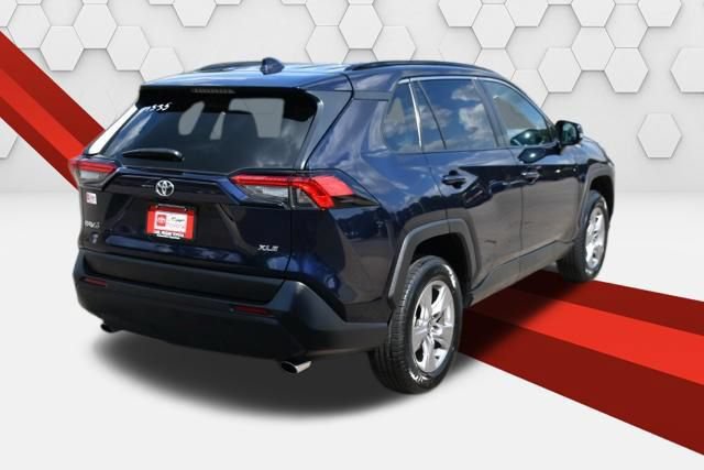 Used 2025 Toyota RAV4 XLE FWD image 6