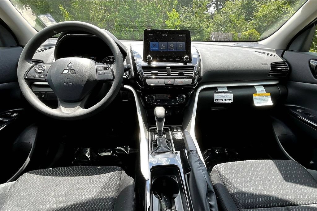 New 2026 Mitsubishi Eclipse Cross LE AWD/4WD image 5