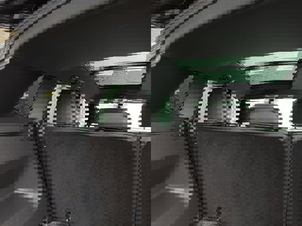 Used 2022 Volkswagen Atlas Cross Sport SEL image 9