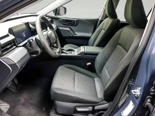 Used 2026 Toyota RAV4 LE AWD/4WD image 8
