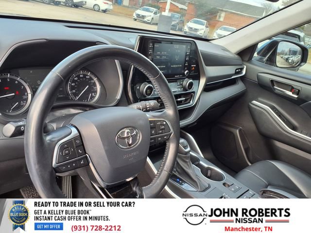 Used 2021 Toyota Highlander XLE image 5