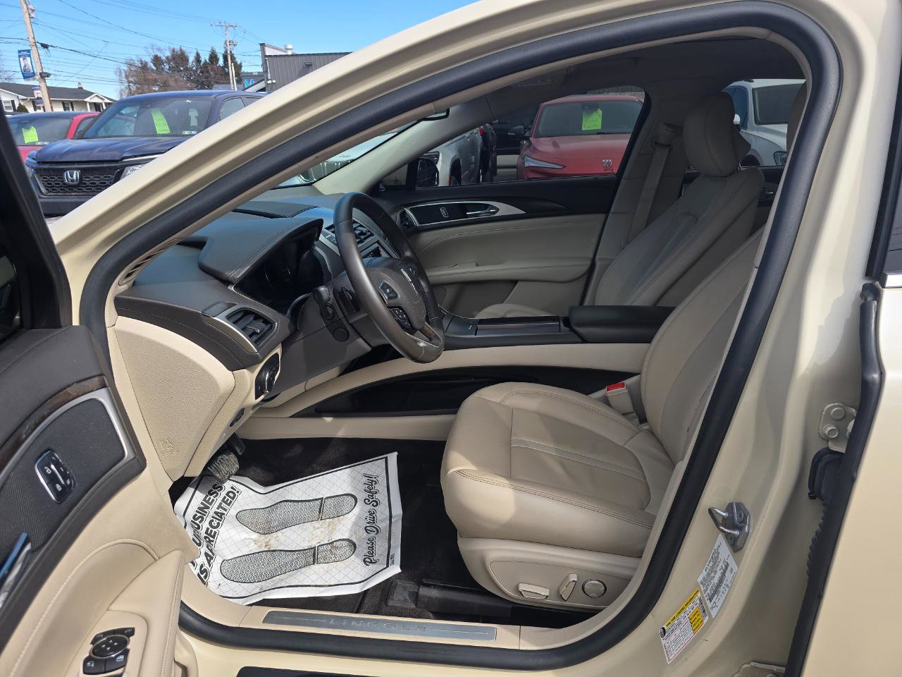 Used 2018 Lincoln MKZ Select w/ Select Plus Package AWD/4WD image 14