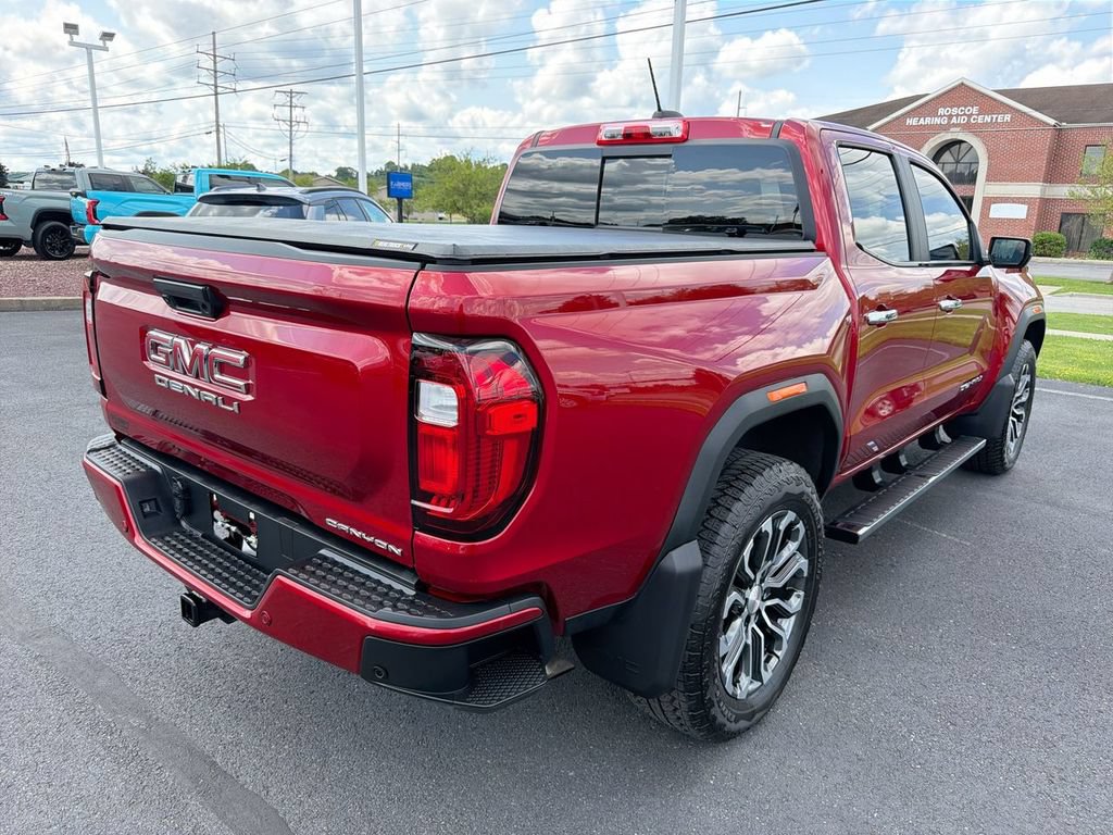 Used 2025 GMC Canyon Denali AWD/4WD image 8
