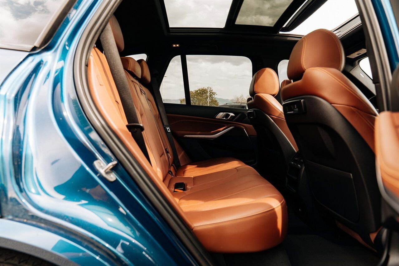 Used 2022 BMW X5 sDrive40i w/ M Sport Package image 51