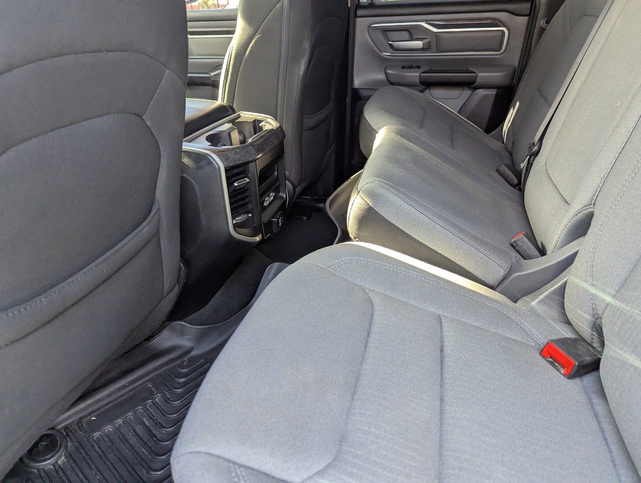 Used 2020 RAM 1500 Big Horn AWD/4WD image 15