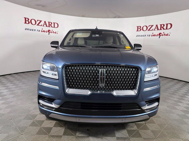 Used 2018 Lincoln Navigator Reserve w/ Technology Package AWD/4WD image 2