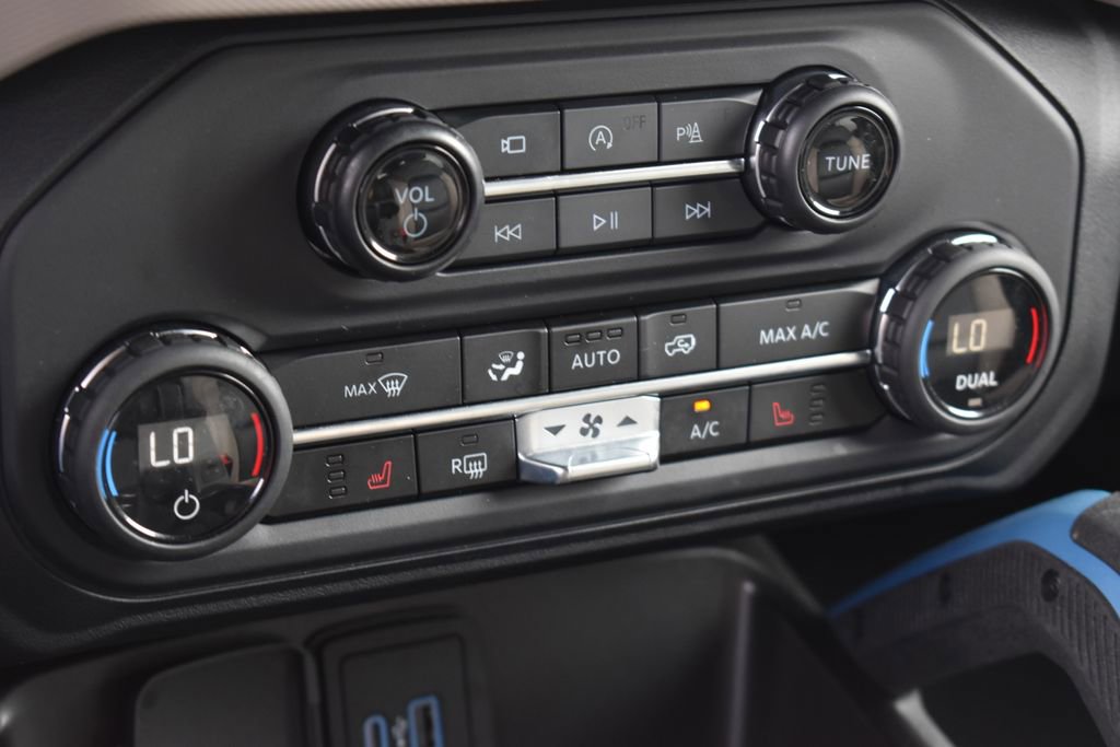 Certified 2023 Ford Bronco Wildtrak image 13