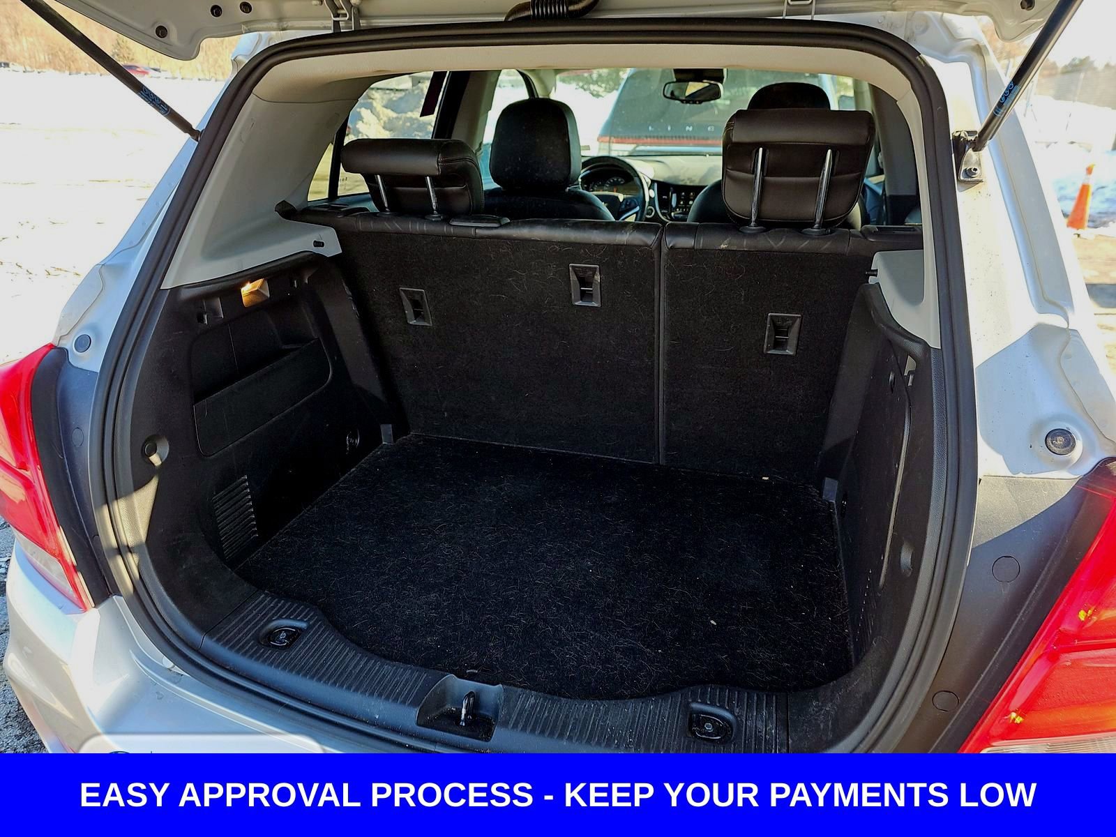 Used 2019 Chevrolet Trax LT w/ LT Convenience Package image 15