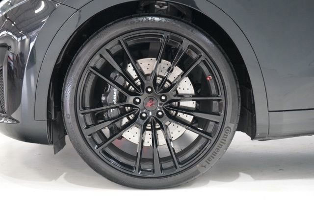 Used 2024 Maserati Levante Trofeo image 11
