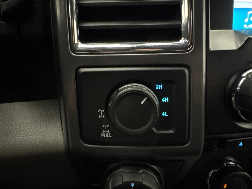 Used 2016 Ford F150 XLT w/ Equipment Group 302A Luxury AWD/4WD image 28