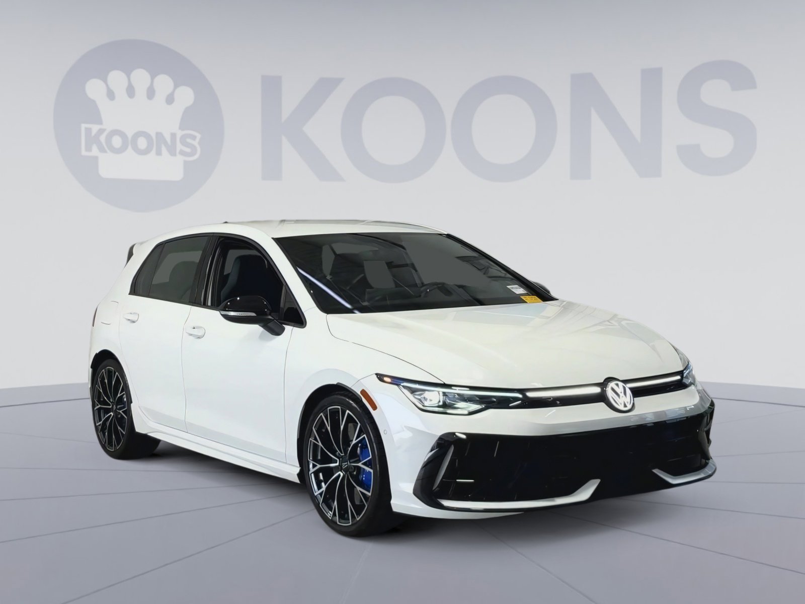 Used 2025 Volkswagen Golf w/ Euro Style Package AWD/4WD image 2