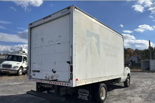 Used 2008 Ford E-350 and Econoline 350 Super Duty image 3