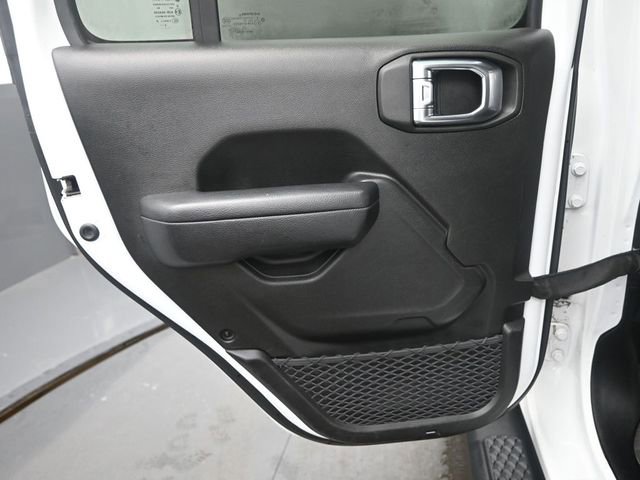 Used 2023 Jeep Gladiator Willys image 14