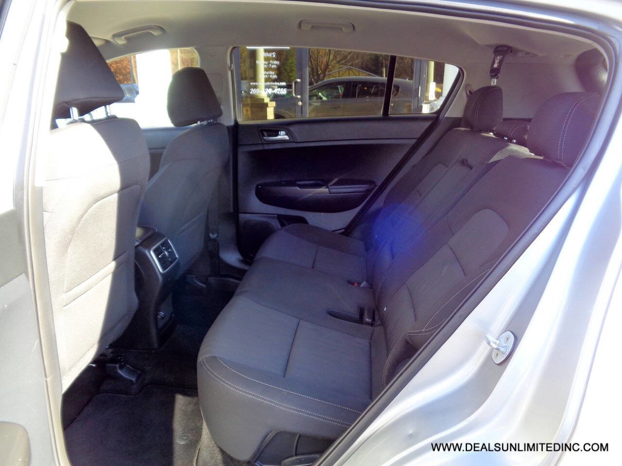 Used 2022 Kia Sportage LX image 14