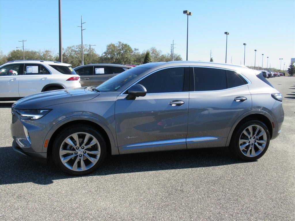 Used 2022 Buick Envision Avenir w/ Technology Package II FWD image 4
