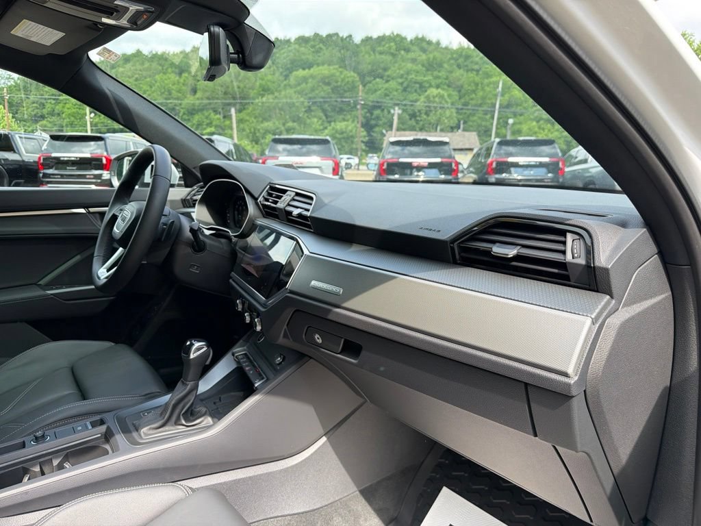Used 2025 Audi Q3 2.0T Premium AWD/4WD image 20