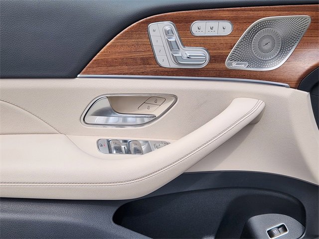 New 2025 Mercedes-Benz GLS 450 4MATIC image 10
