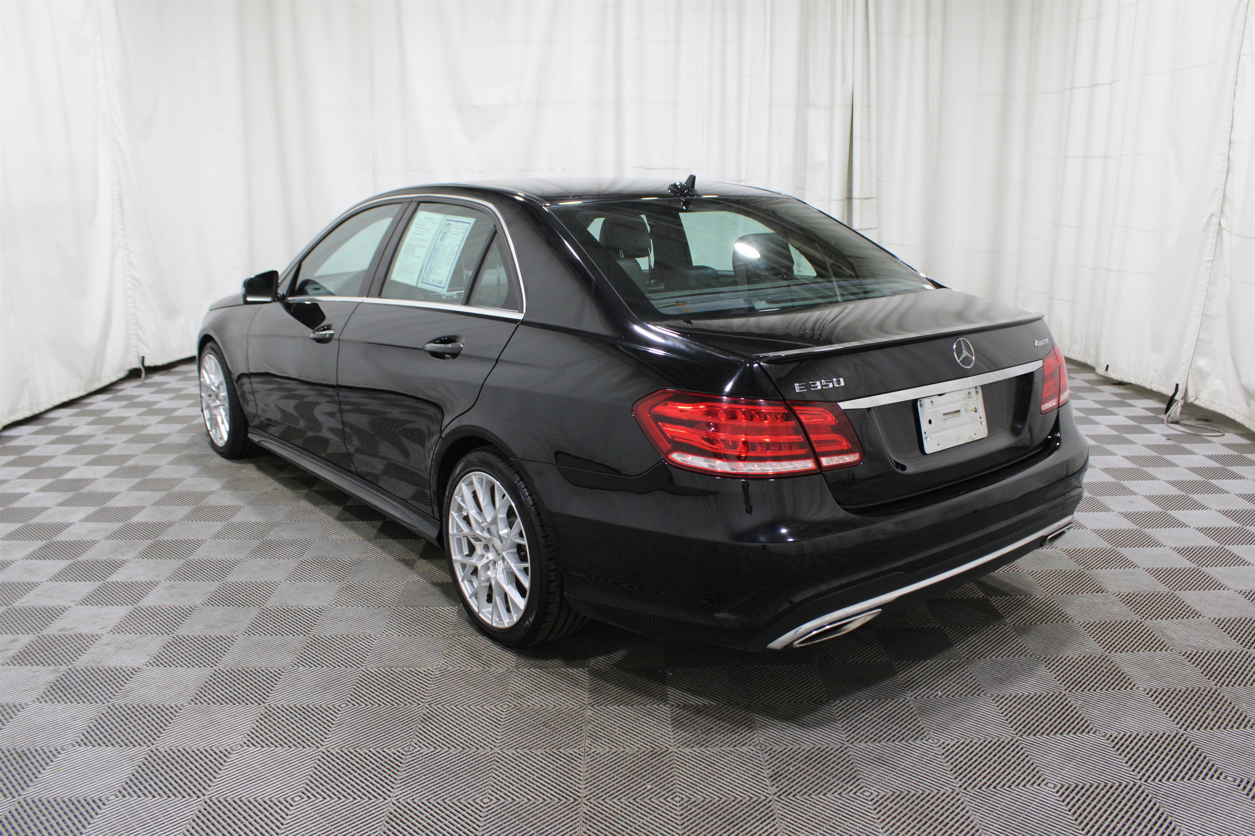 Used 2015 Mercedes-Benz E 350 4MATIC Sedan image 31