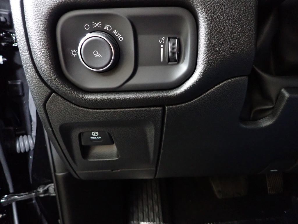 Used 2025 RAM 1500 Tradesman AWD/4WD image 25