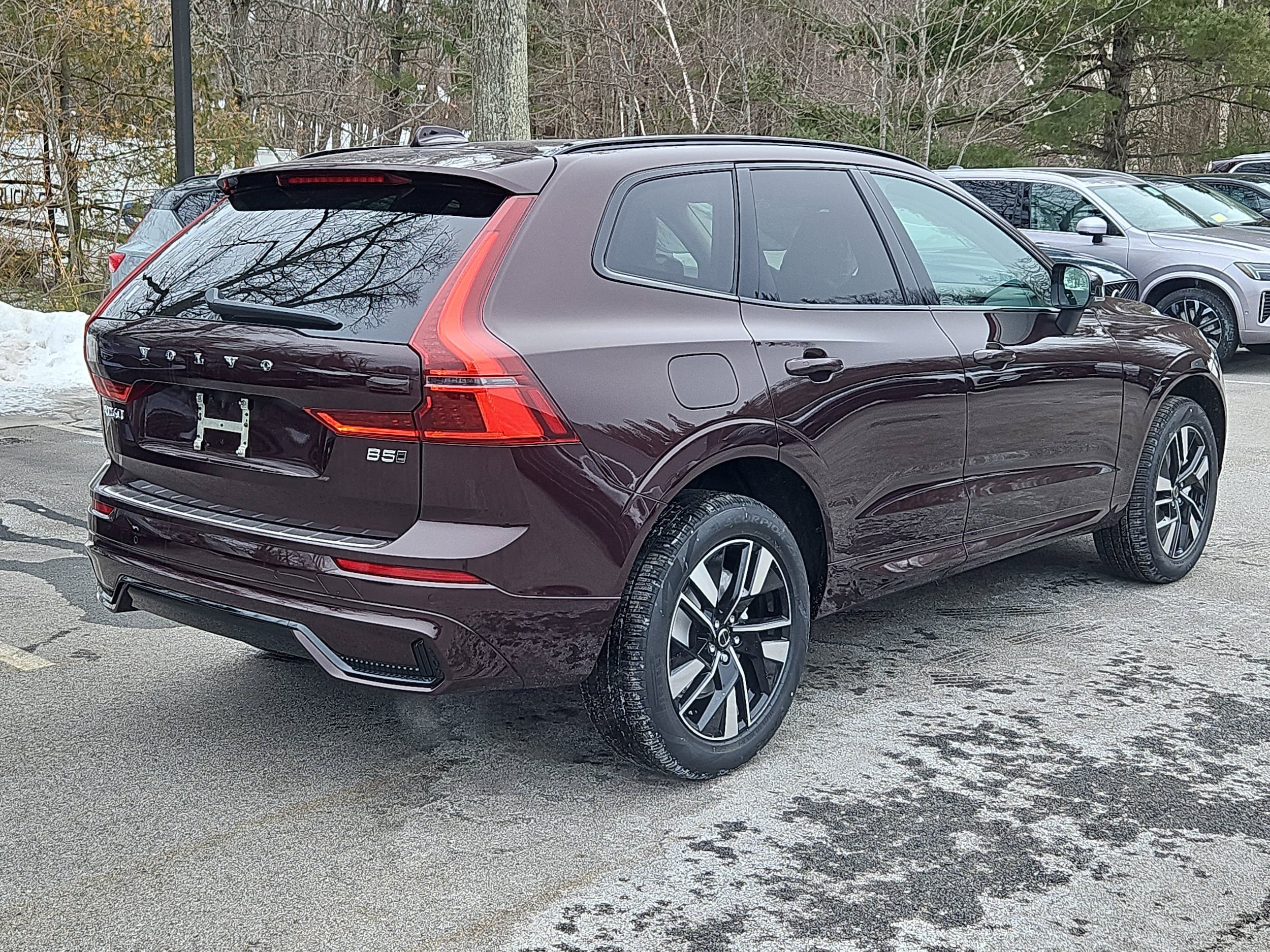 New 2026 Volvo XC60 B5 Core w/ Protection Package Premier AWD/4WD image 2