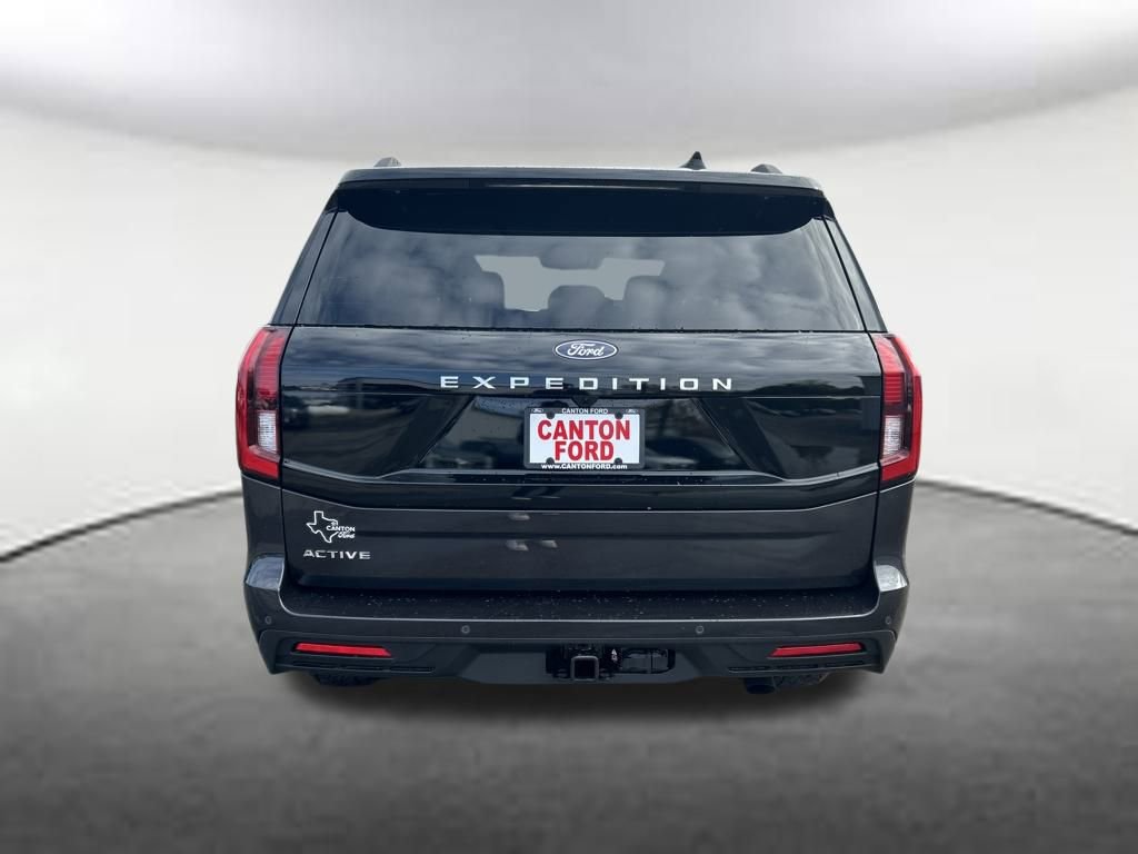 New 2025 Ford Expedition Active image 4