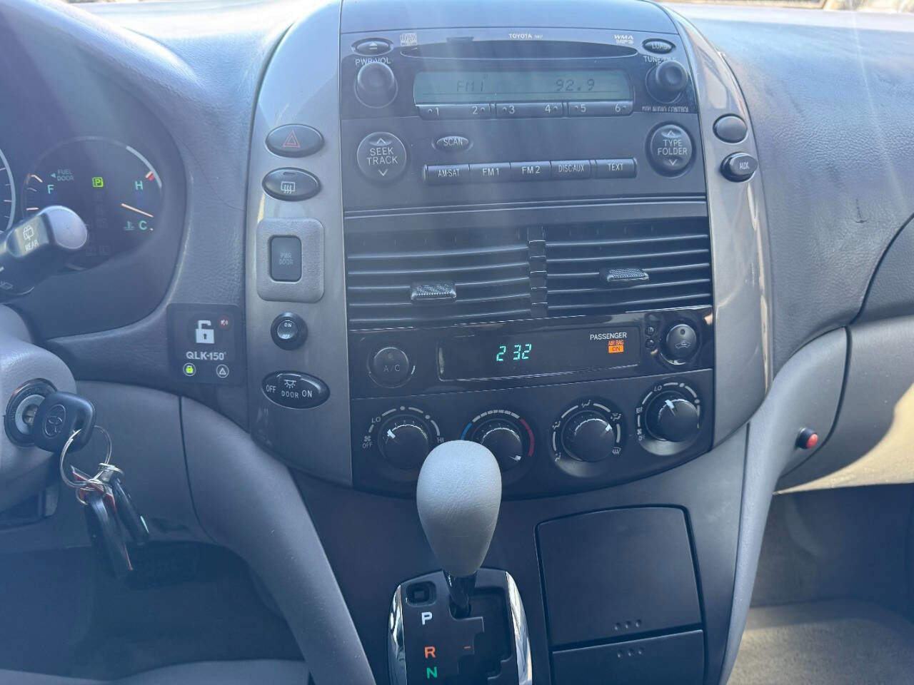 Used 2008 Toyota Sienna LE FWD image 19