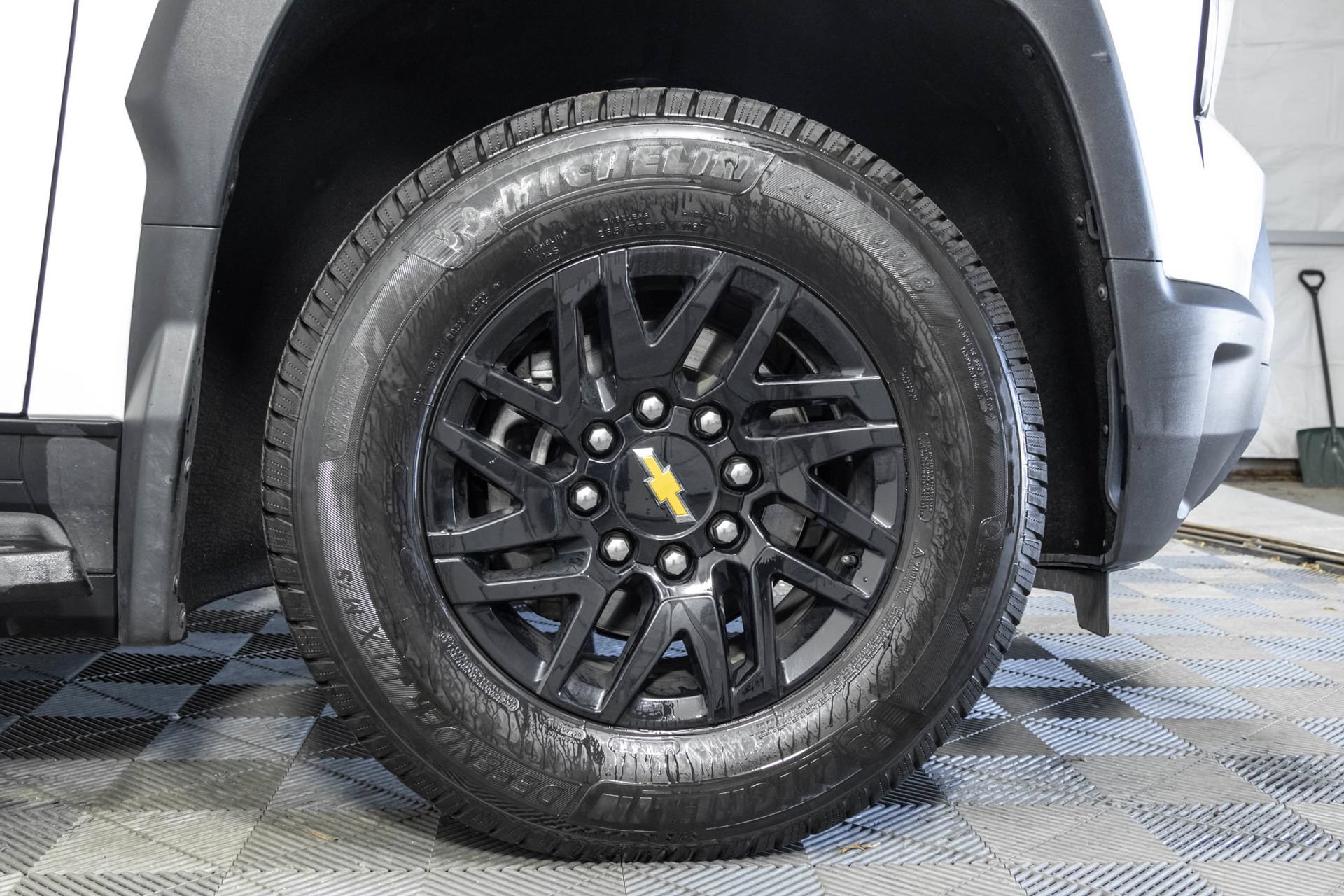 Used 2024 Chevrolet Silverado EV W/T AWD/4WD image 39