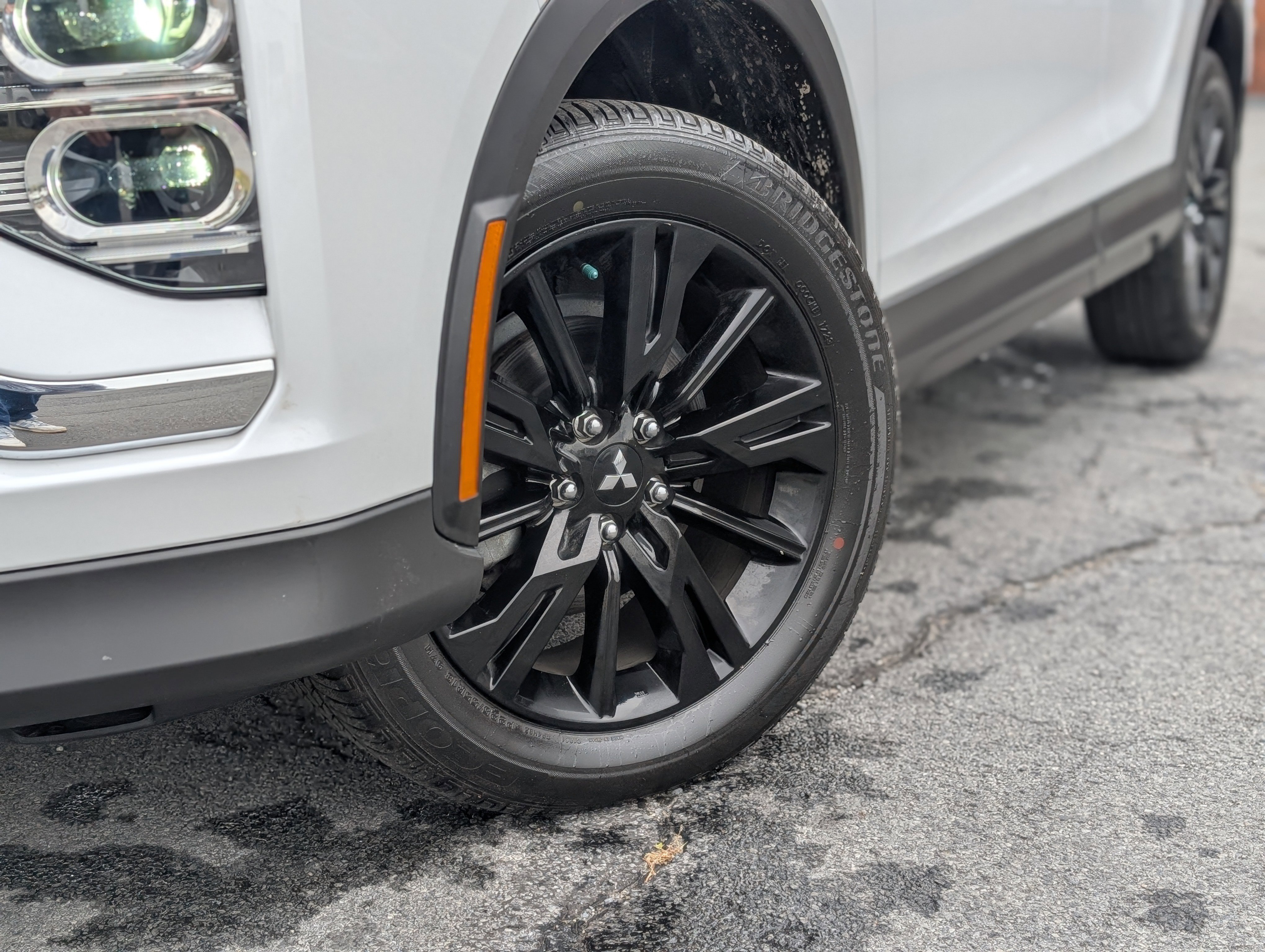 Used 2024 Mitsubishi Eclipse Cross LE image 6