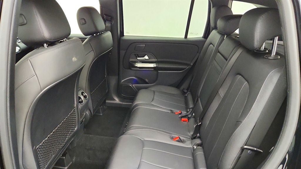 Used 2024 Mercedes-Benz GLB 250 4MATIC w/ Exclusive Package image 20