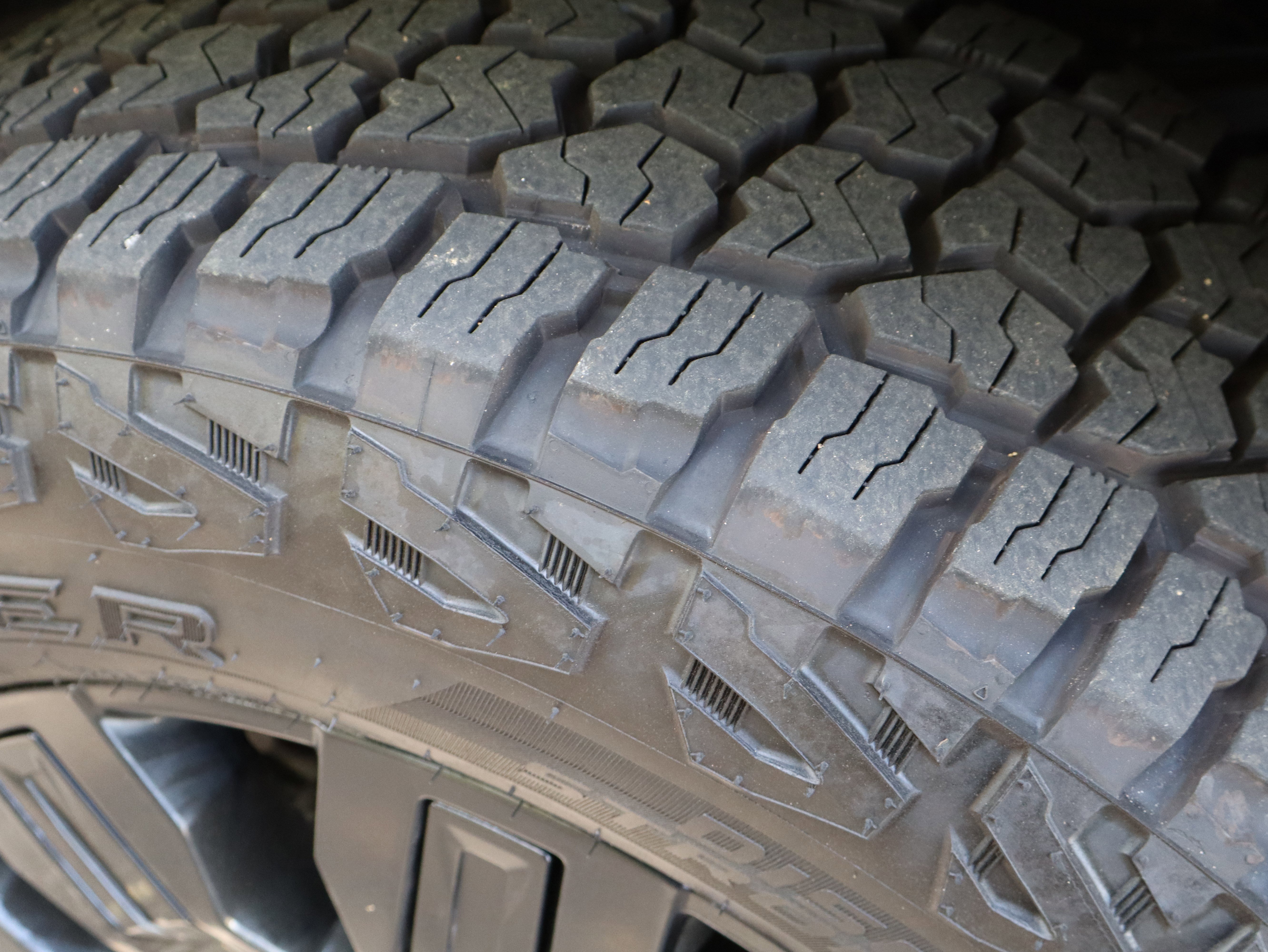 Used 2025 GMC Sierra 2500 Denali Ultimate image 14