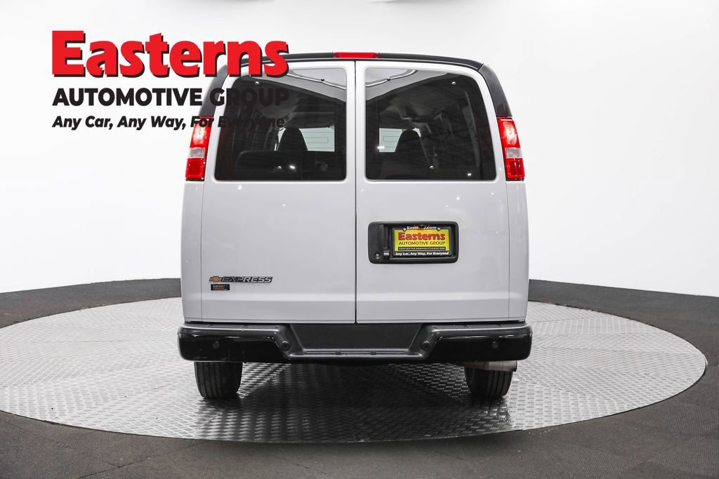 Used 2023 Chevrolet Express 3500 LS image 5