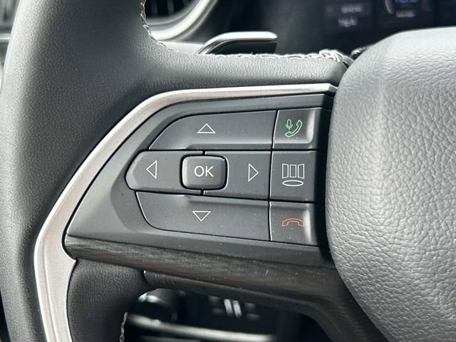 Used 2023 Jeep Grand Cherokee L Laredo AWD/4WD image 36