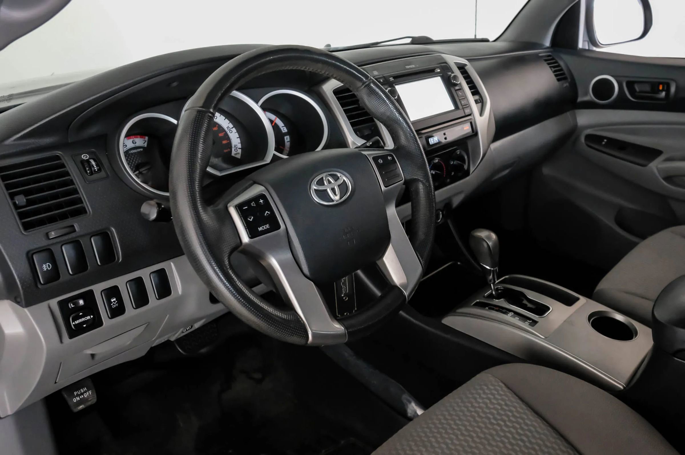 Used 2013 Toyota Tacoma PreRunner w/ SR5 Pkg image 2