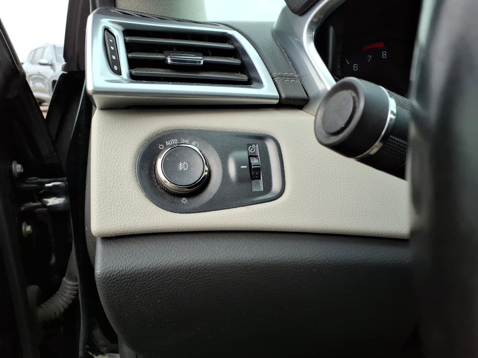 Used 2014 Cadillac SRX Performance w/ Driver Awareness Package image 14