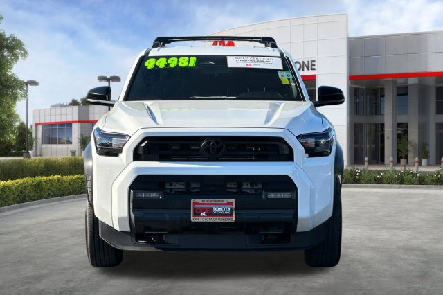 Certified 2025 Toyota 4Runner SR5 AWD/4WD image 11