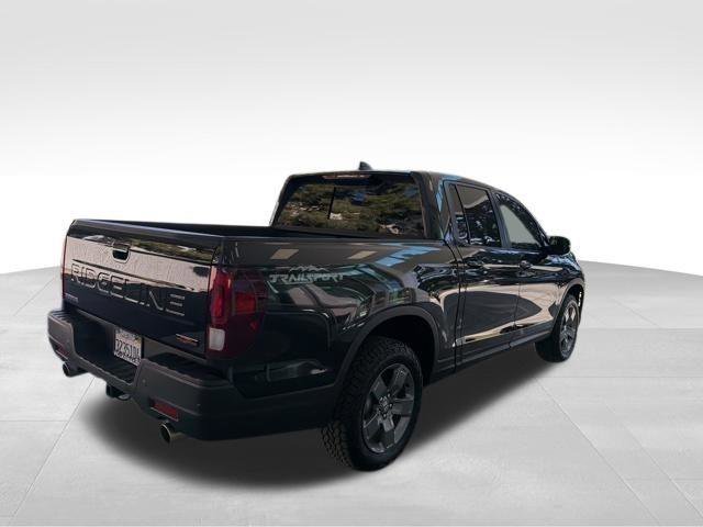 Used 2025 Honda Ridgeline TrailSport image 5