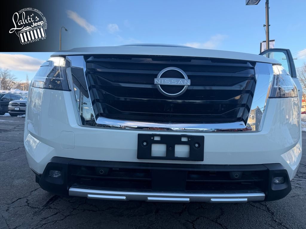 Used 2022 Nissan Pathfinder Platinum w/ Cargo Package image 25